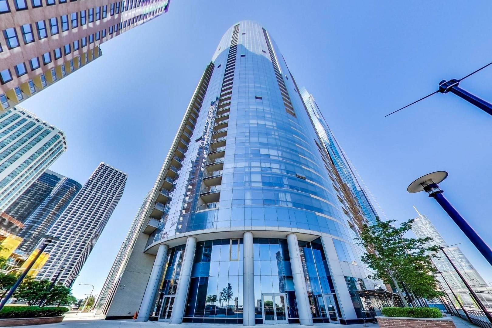 420 E Waterside Drive #1009 — Chicago, IL 60601