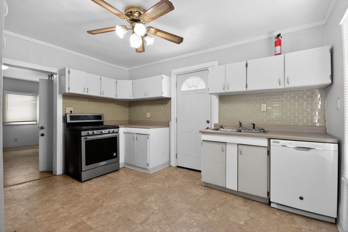 1622 E Cornell Avenue, Springfield, IL 62703