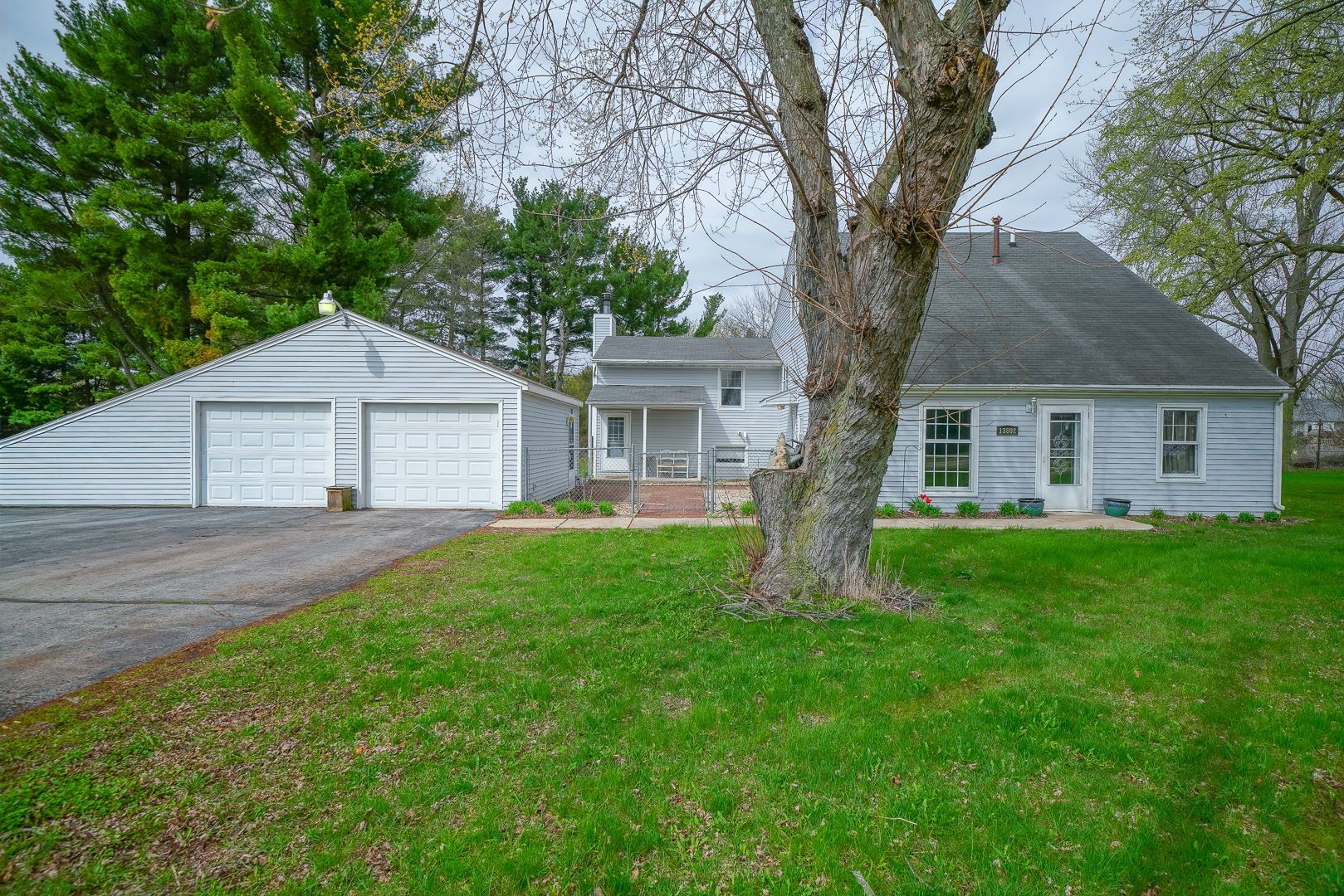 13802 Dorr Road — South Beloit, IL 61080