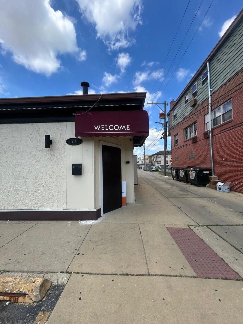1911 Rice Street, Melrose Park, IL 60160