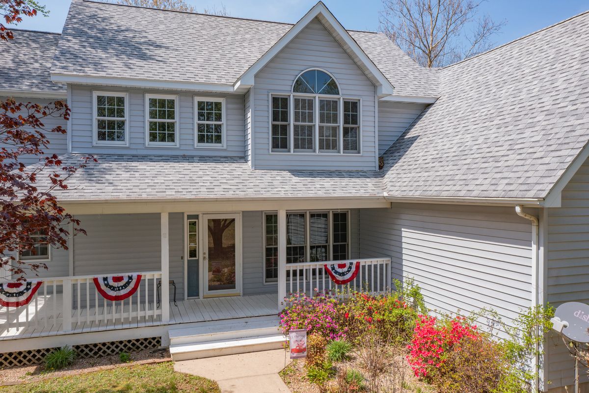 18749 Tolle Lane, Mt Vernon, IL 62864