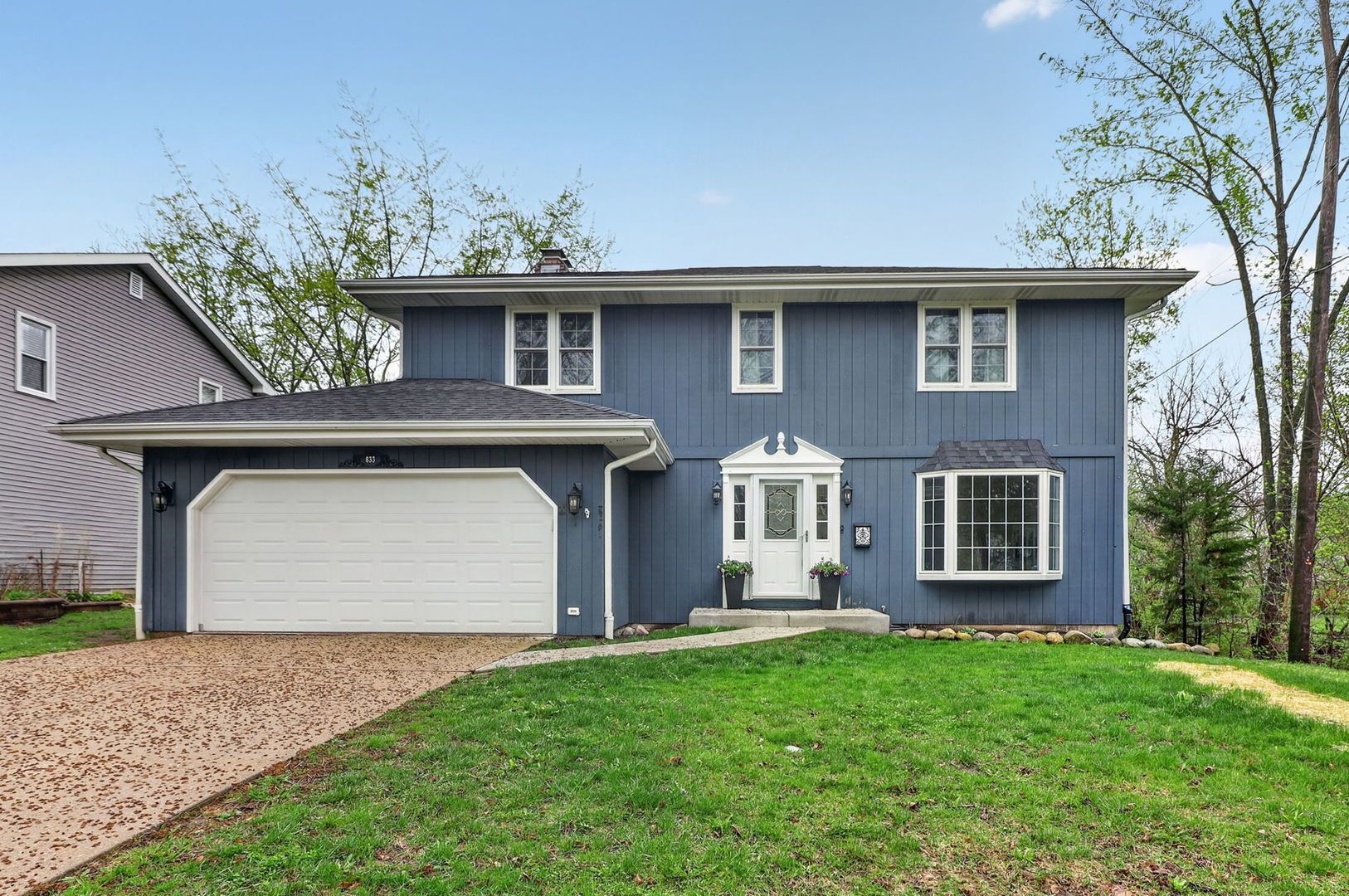 833 Brookside Drive — Bartlett, IL 60103