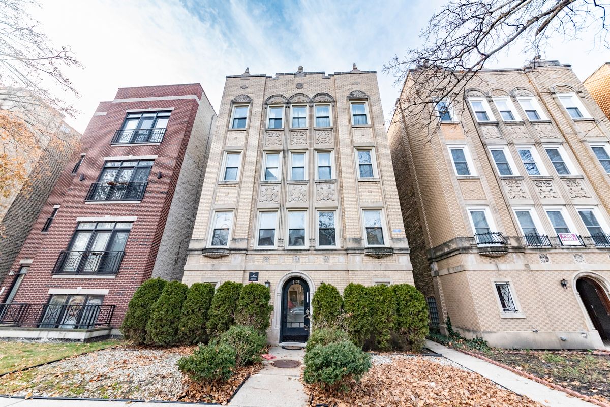 6136 Mozart Street, Chicago, IL 60659