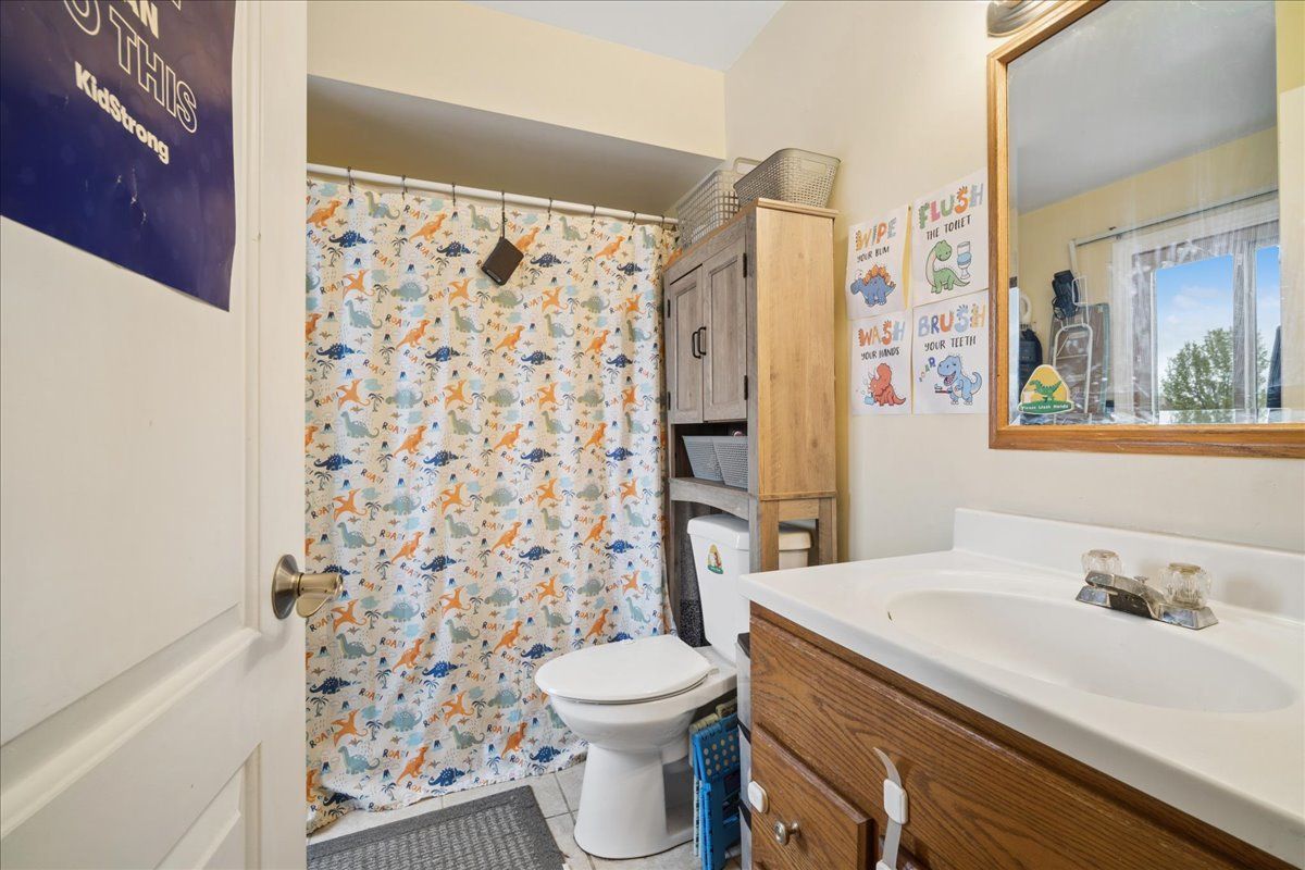 3309 Beacon Street, North Chicago, IL 60064