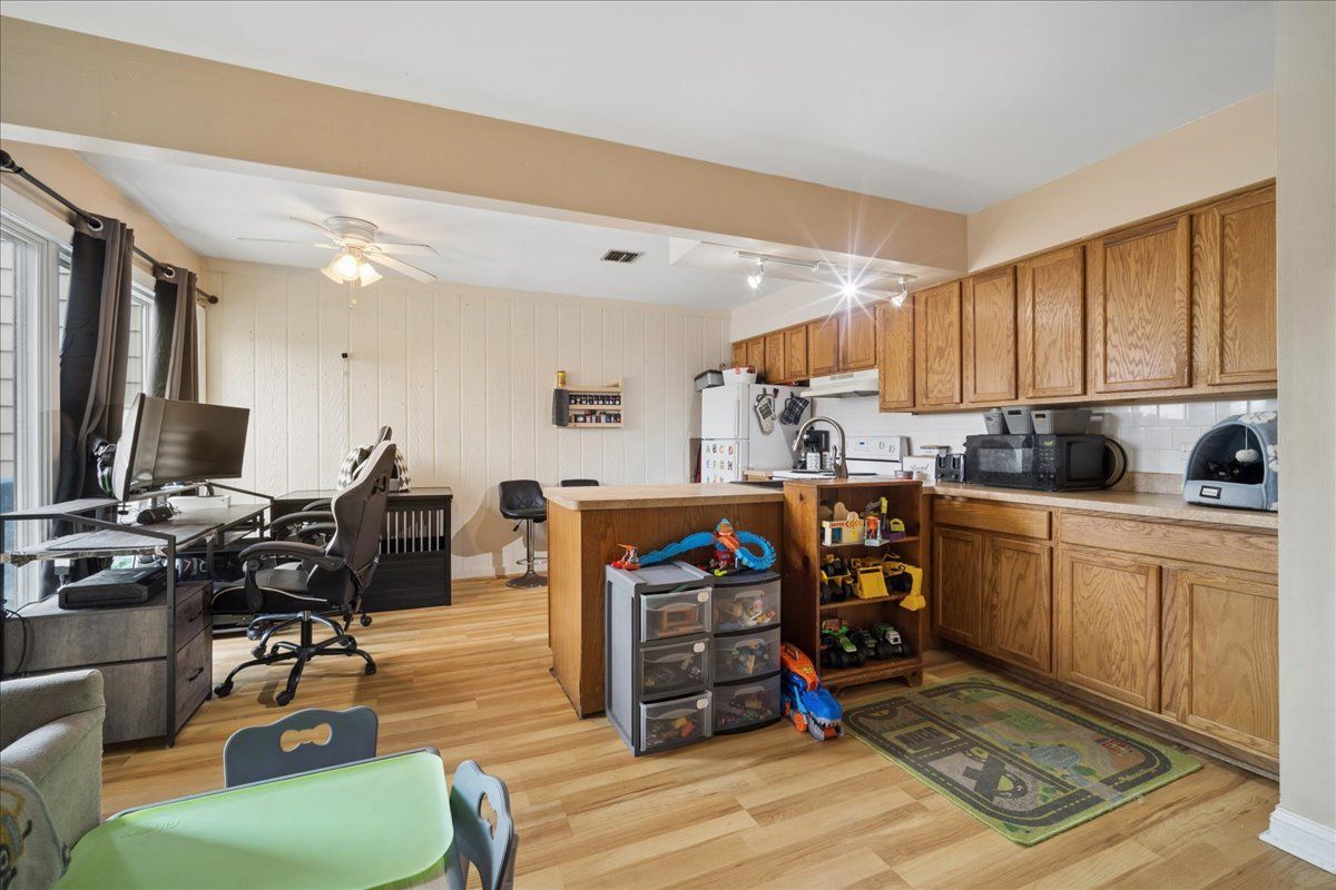 3309 Beacon Street, North Chicago, IL 60064