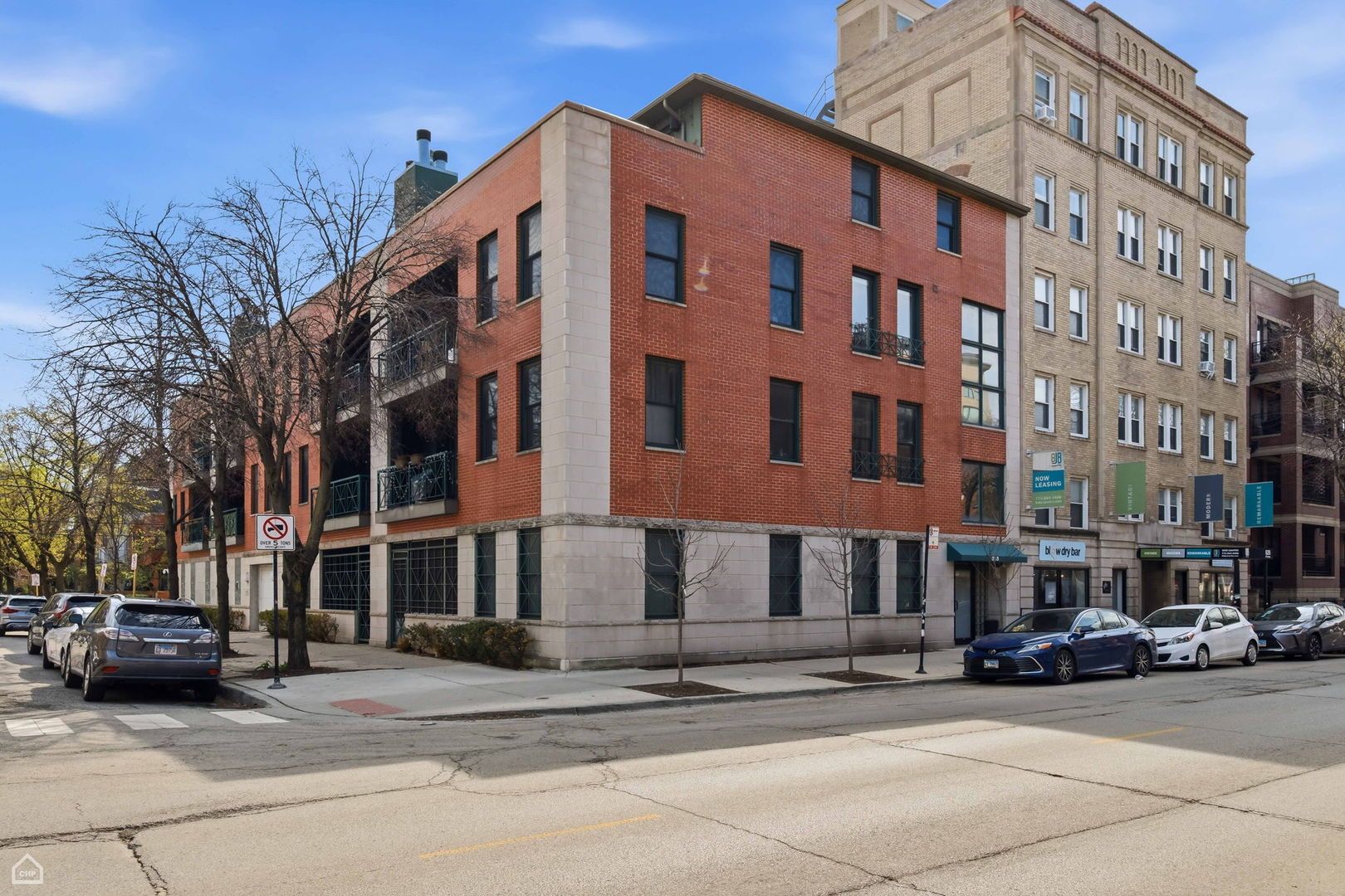 835 W Diversey Parkway #5 — Chicago, IL 60614