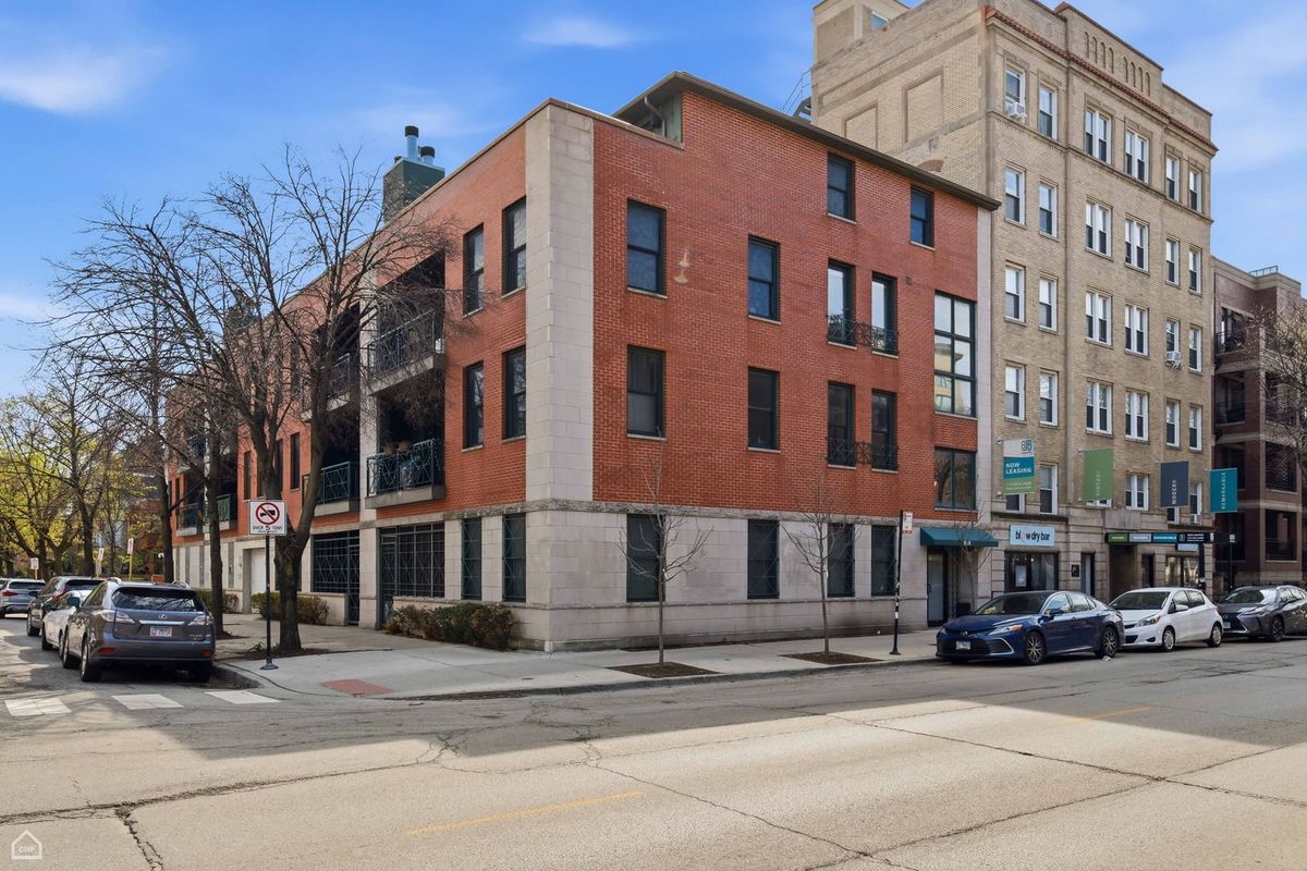 835 Diversey Parkway, Chicago, IL 60614