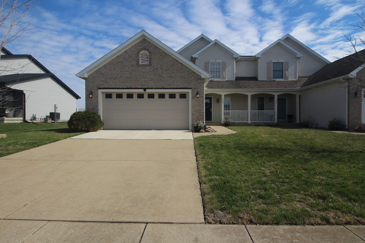 728 Kristin Drive, Normal, IL 61761