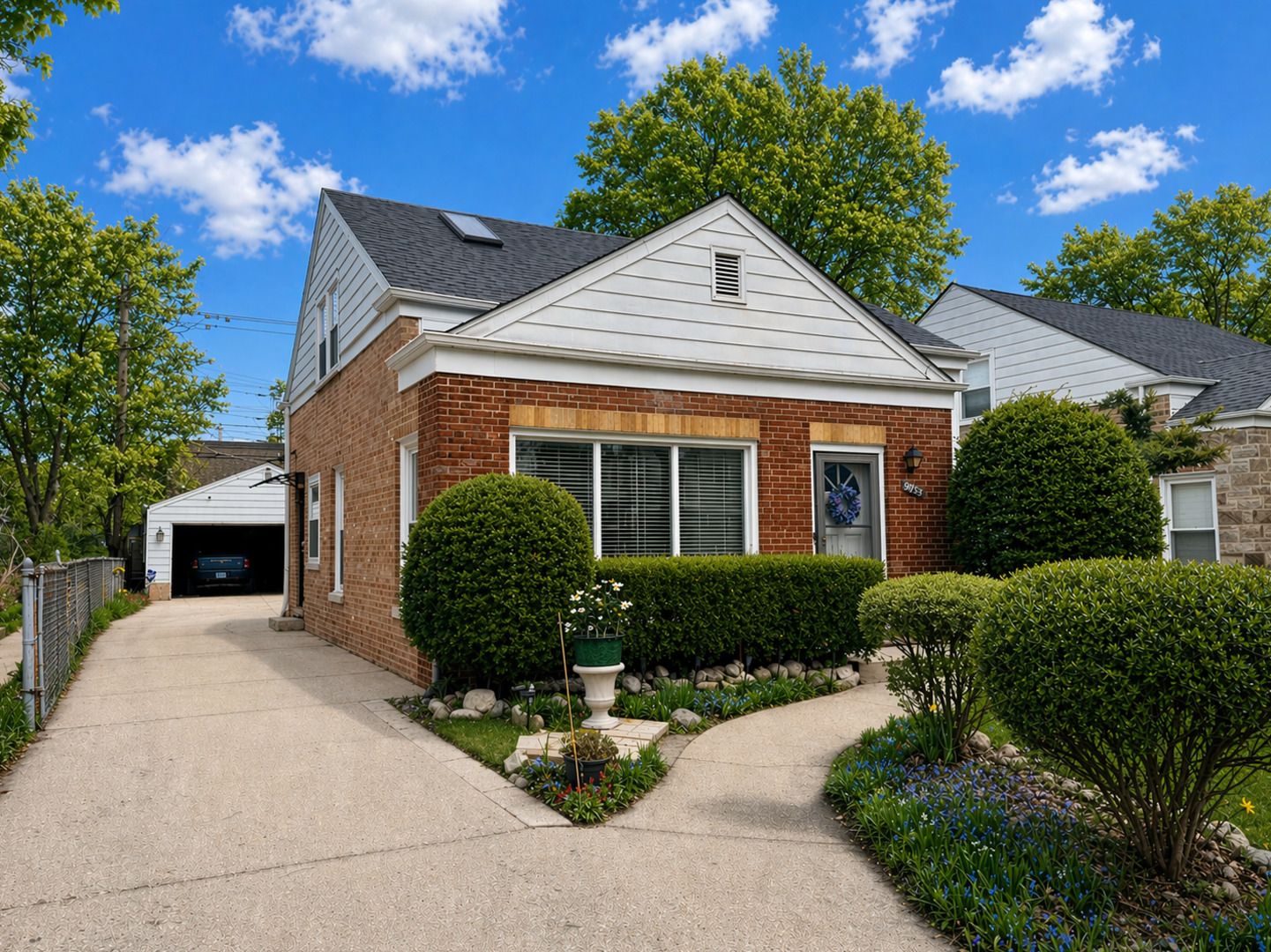 9153 Laramie Avenue — Skokie, IL 60077