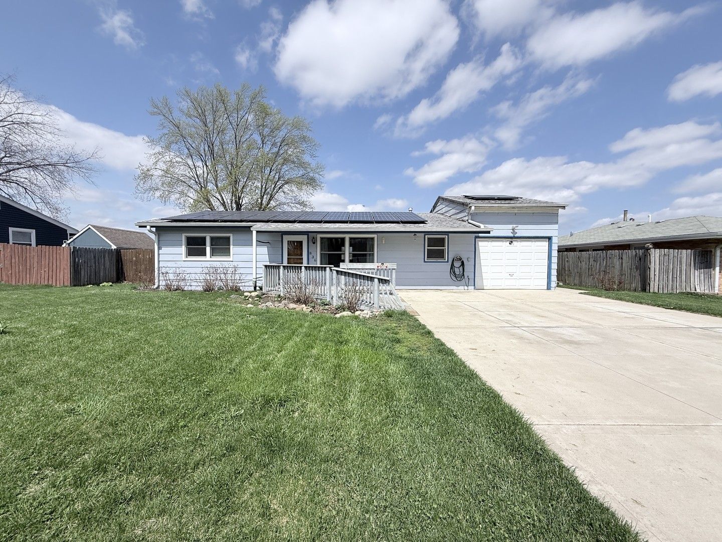 34W836 N James Drive — St. Charles, IL 60174