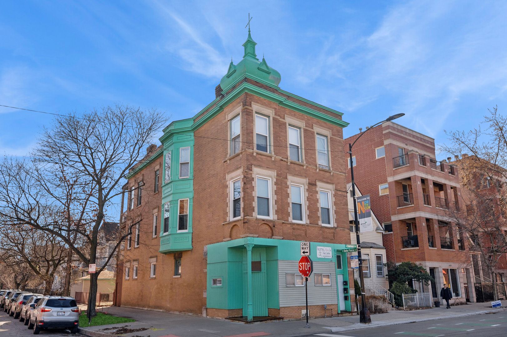 4057 N Damen Avenue #2 — Chicago, IL 60618