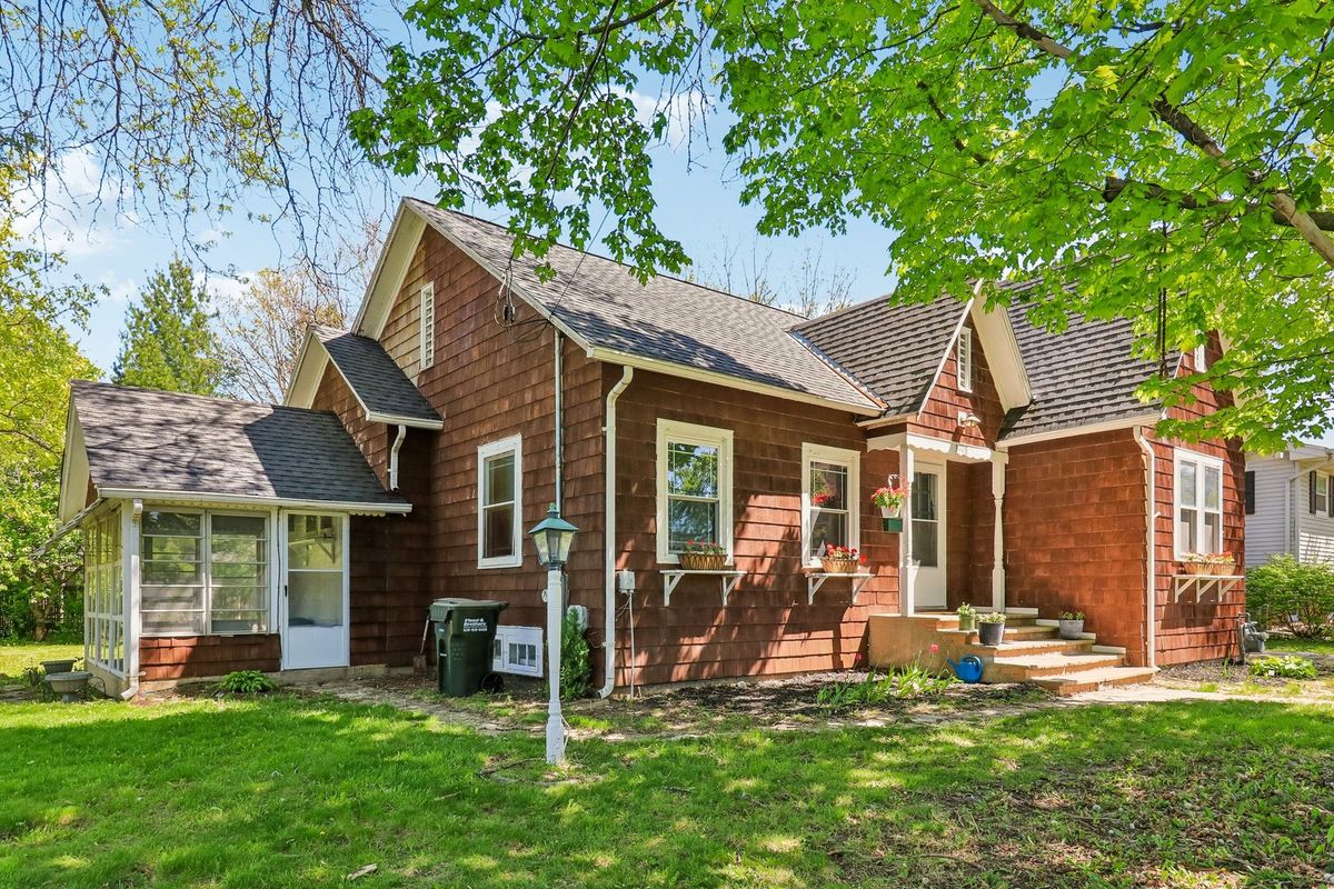 3908 W Kane Avenue, McHenry, IL 60050