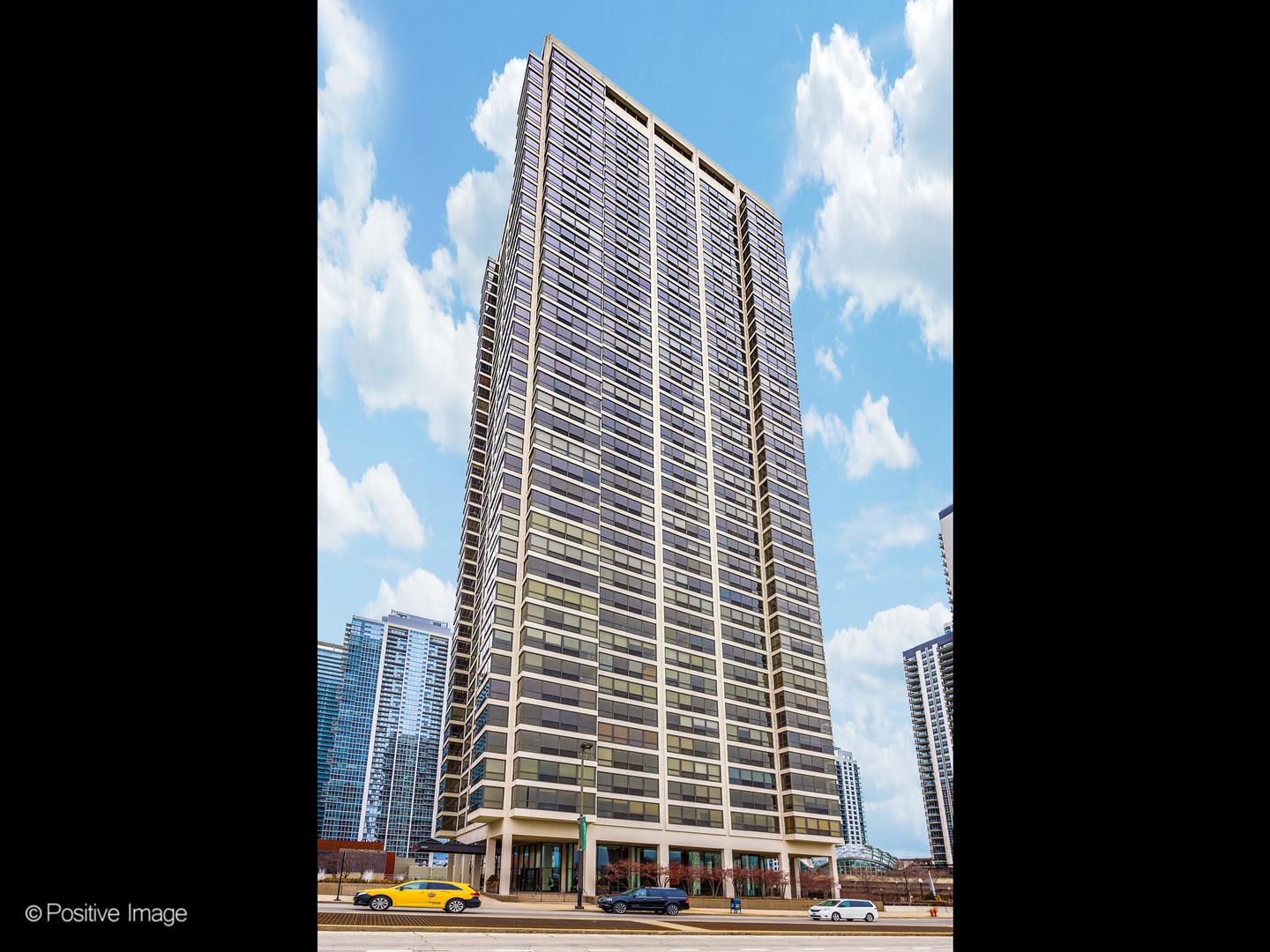360 E RANDOLPH Street #3902 — Chicago, IL 60601