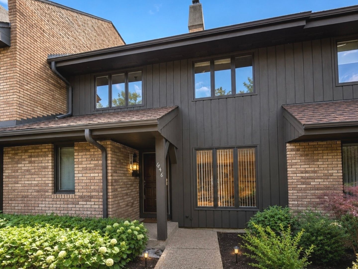 1846 Mission Hills Lane — Northbrook, IL 60062
