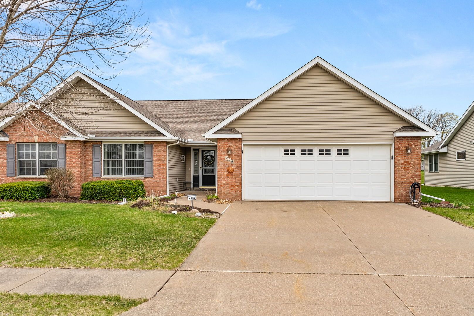 206 Brookview Lane — Durant, IA 52747