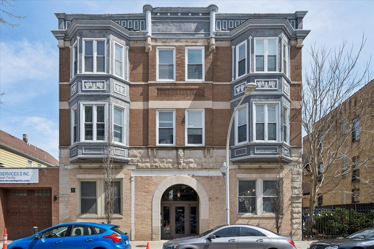 1945 N Sheffield Avenue #303 — Chicago, IL 60614