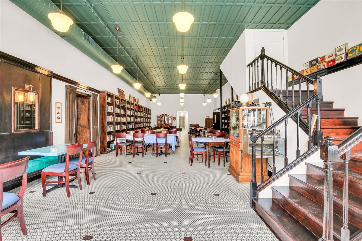 103 & 105 W Sale Street, Tuscola, IL 61953