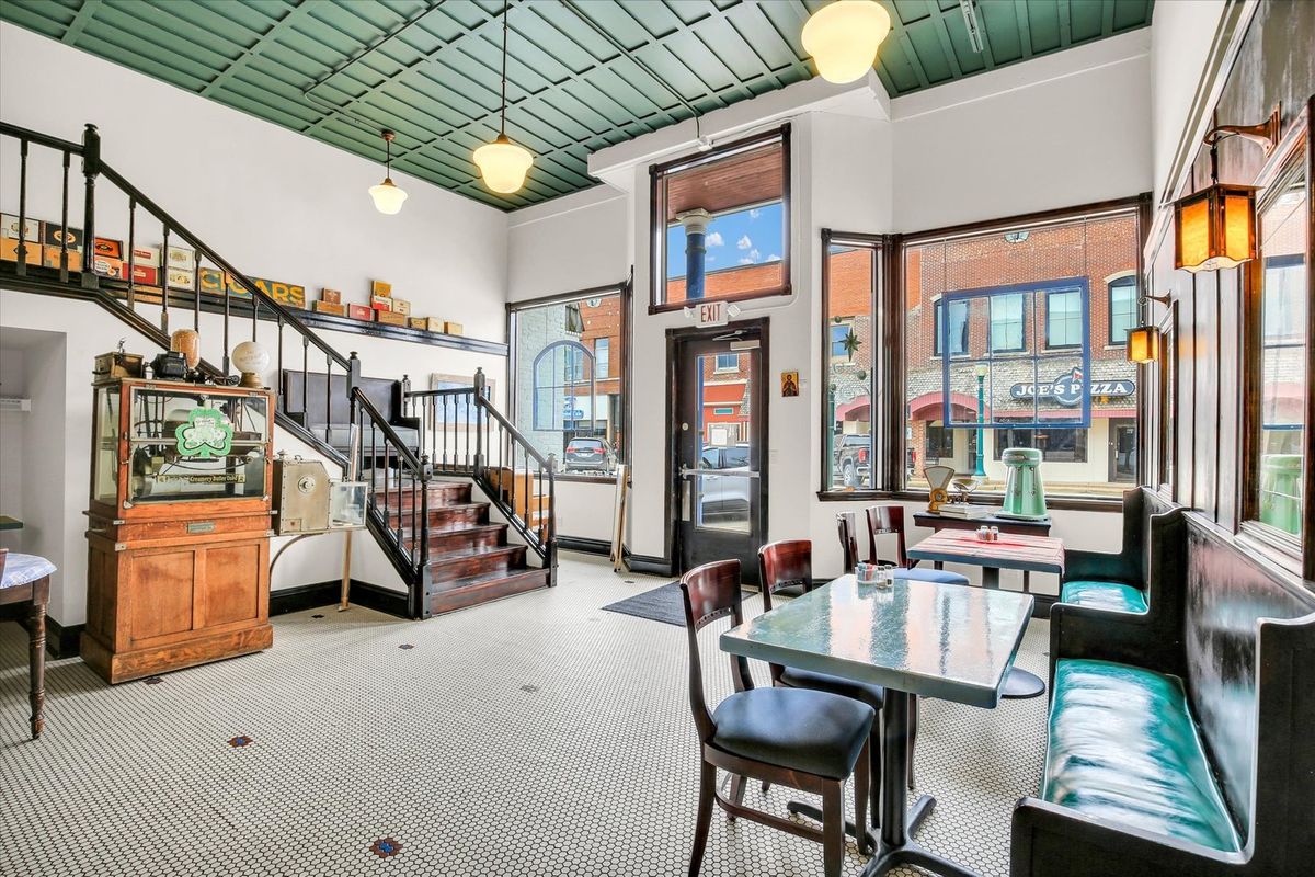 103 & 105 W Sale Street, Tuscola, IL 61953