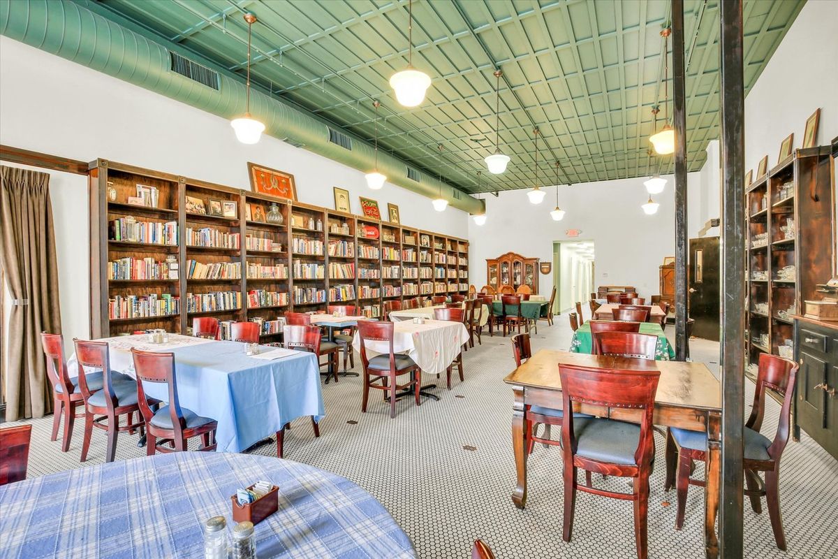 103 & 105 W Sale Street, Tuscola, IL 61953
