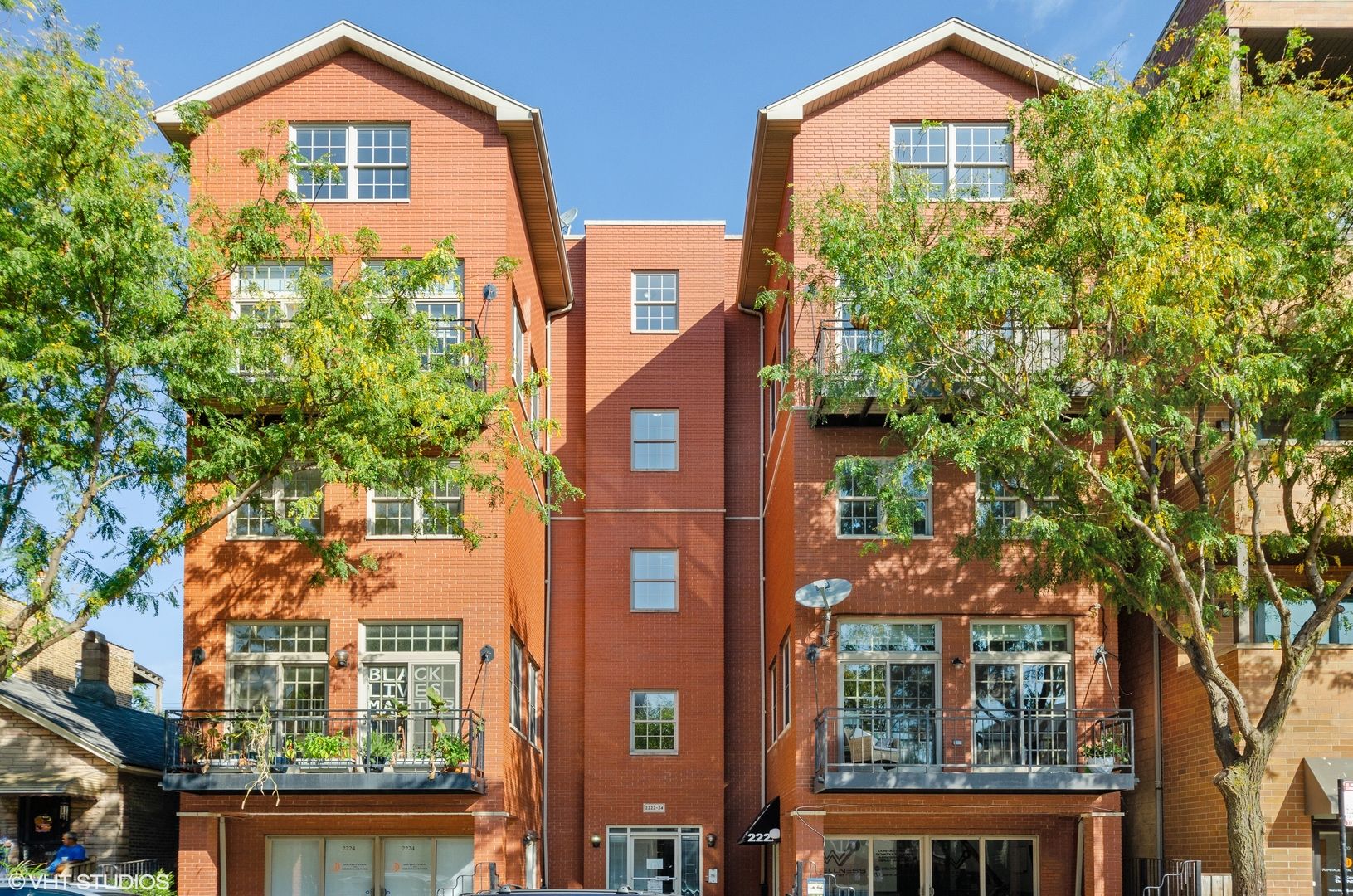 2222 W ARMITAGE Avenue #2E — Chicago, IL 60647