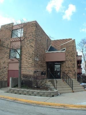 1806 Hemlock Place #205 — Schaumburg, IL 60173