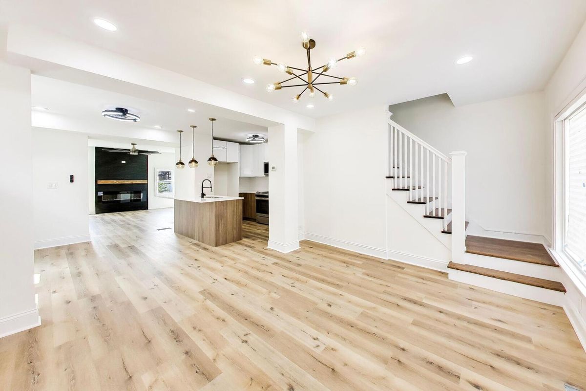 610 Eastern Avenue, Bellwood, IL 60104