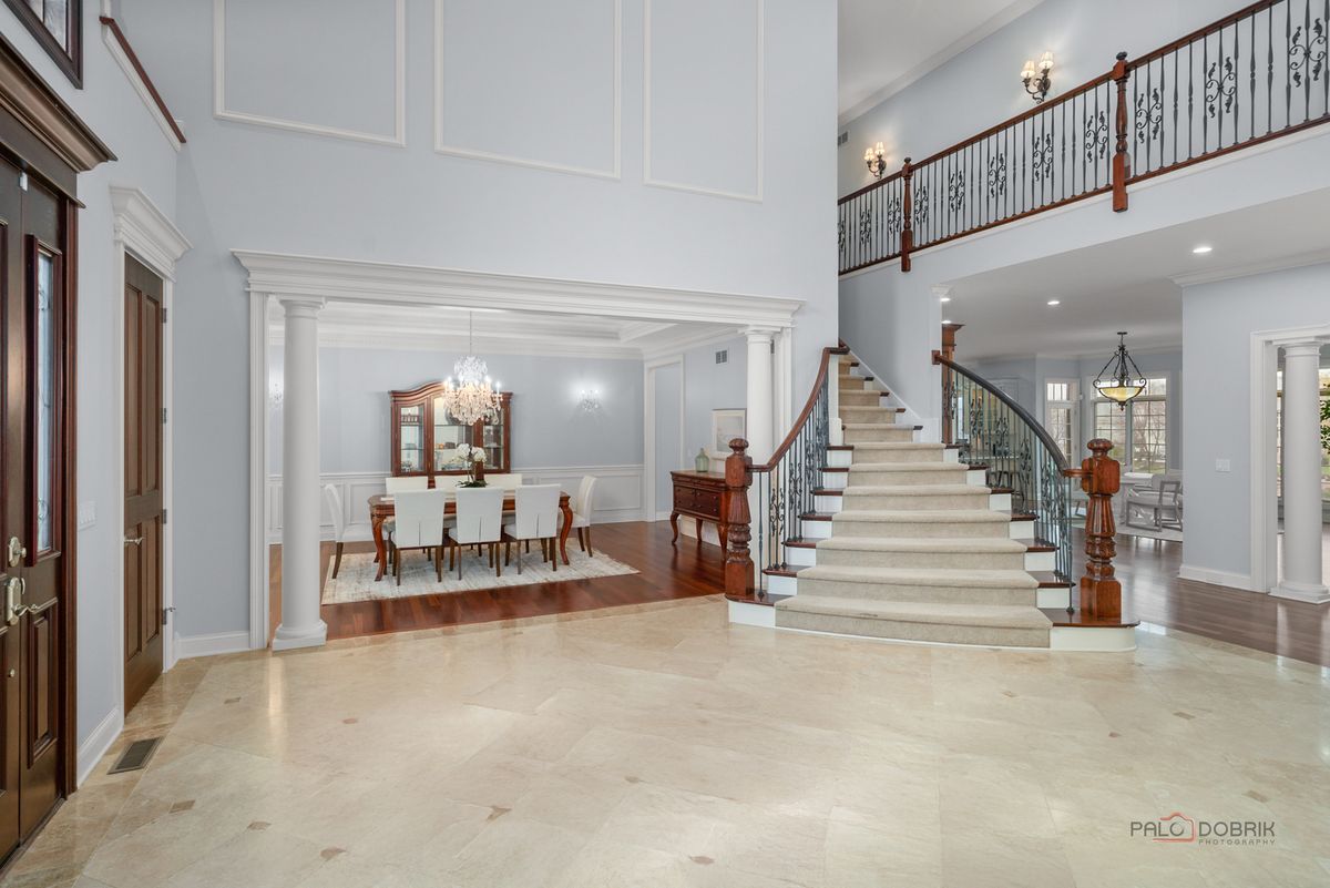 435 Winfield Lane, Inverness, IL 60010