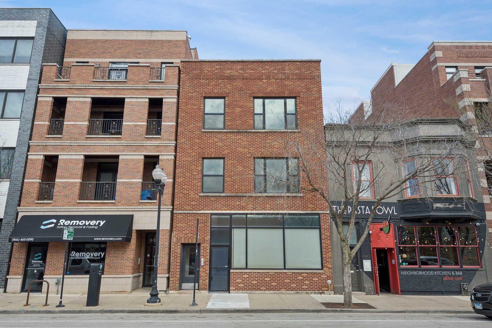 4345 N Lincoln Avenue #2 — Chicago, IL 60618