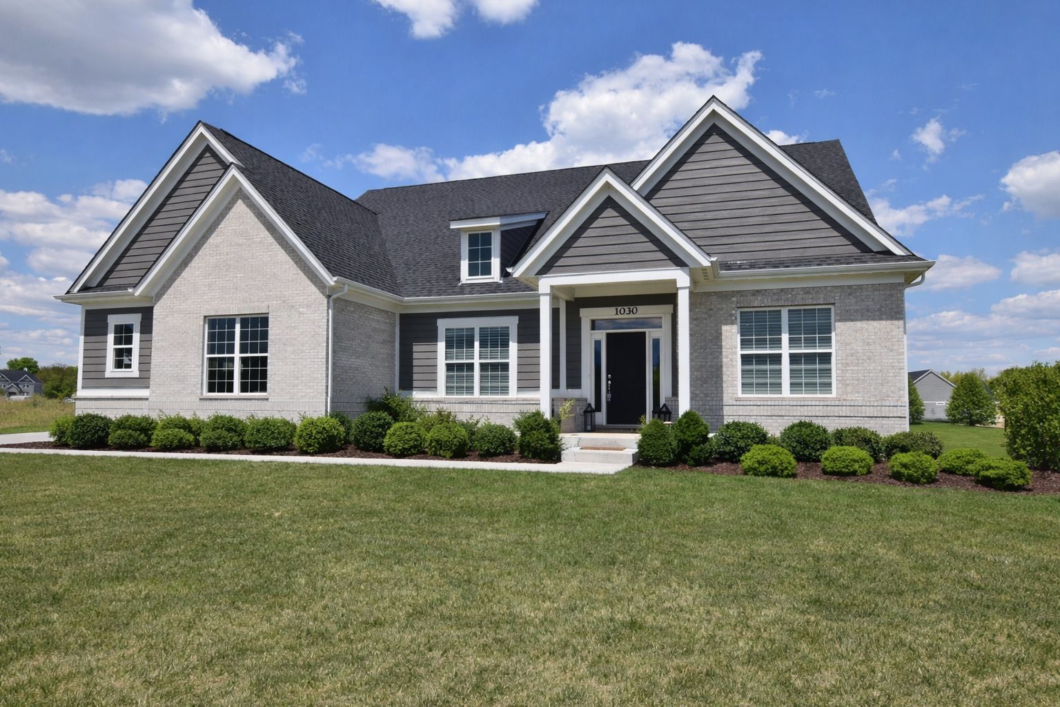 1030 Hilldale Drive — St. Charles, IL 60175