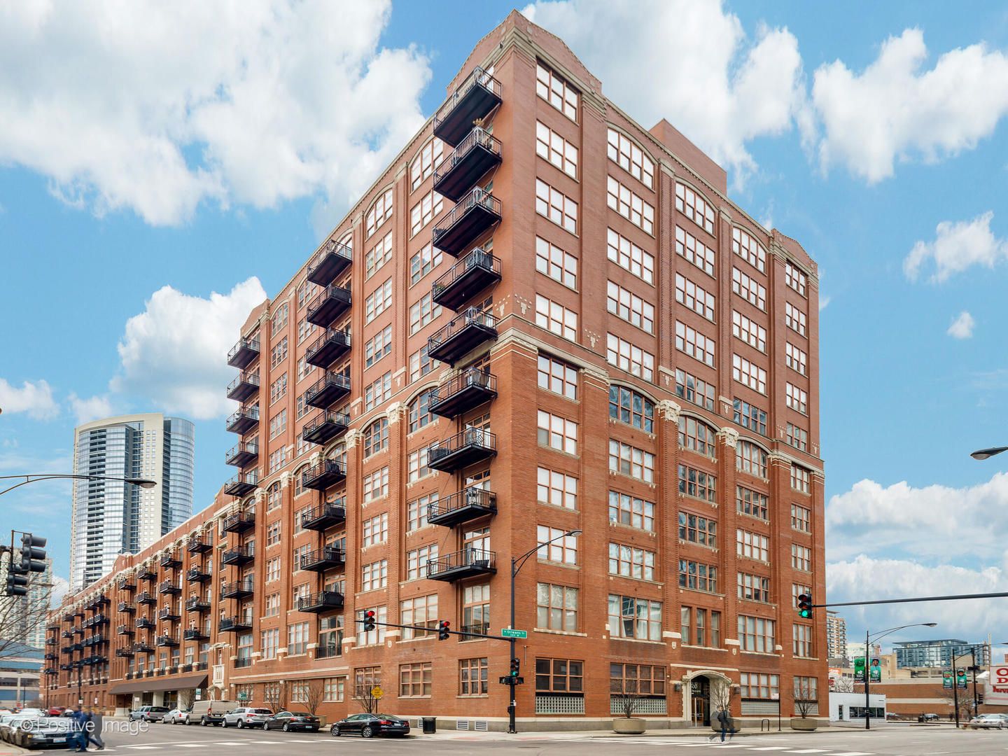 360 W ILLINOIS Street #10F — Chicago, IL 60654