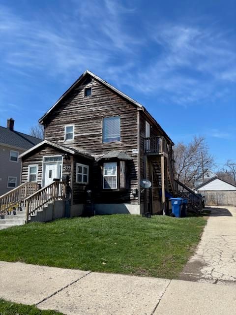 714 Cummings Avenue — Waukegan, IL 60085