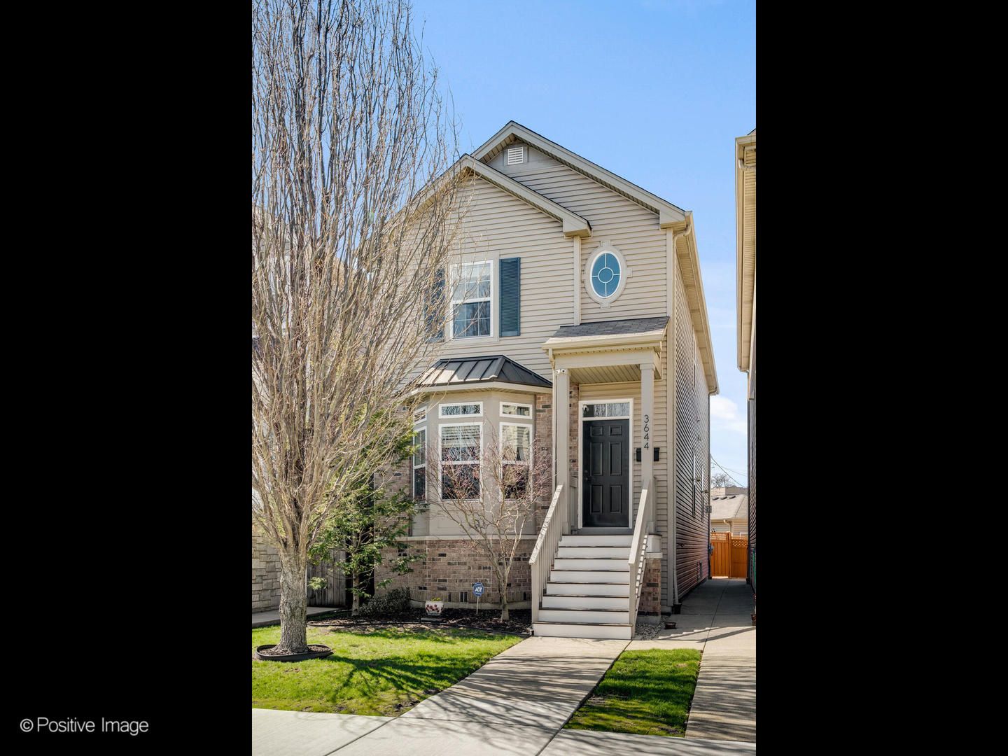3644 N Avondale Avenue — Chicago, IL 60618