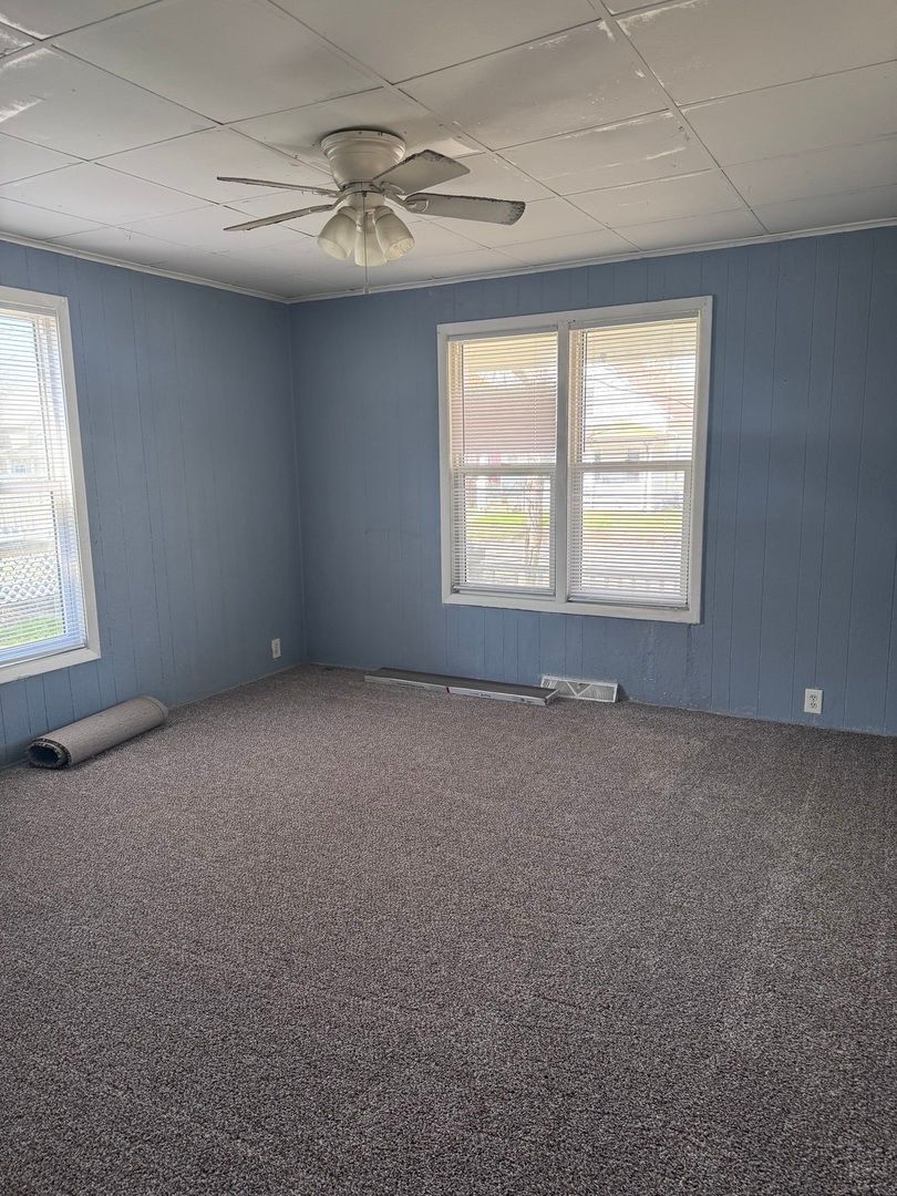 540 16TH Avenue, East Moline, IL 61244