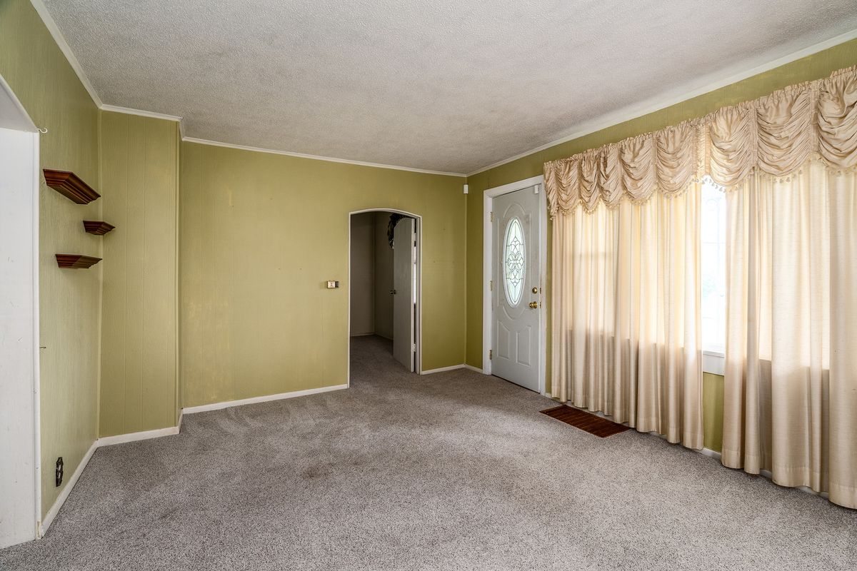 395 Cedar Creek Road, Makanda, IL 62958