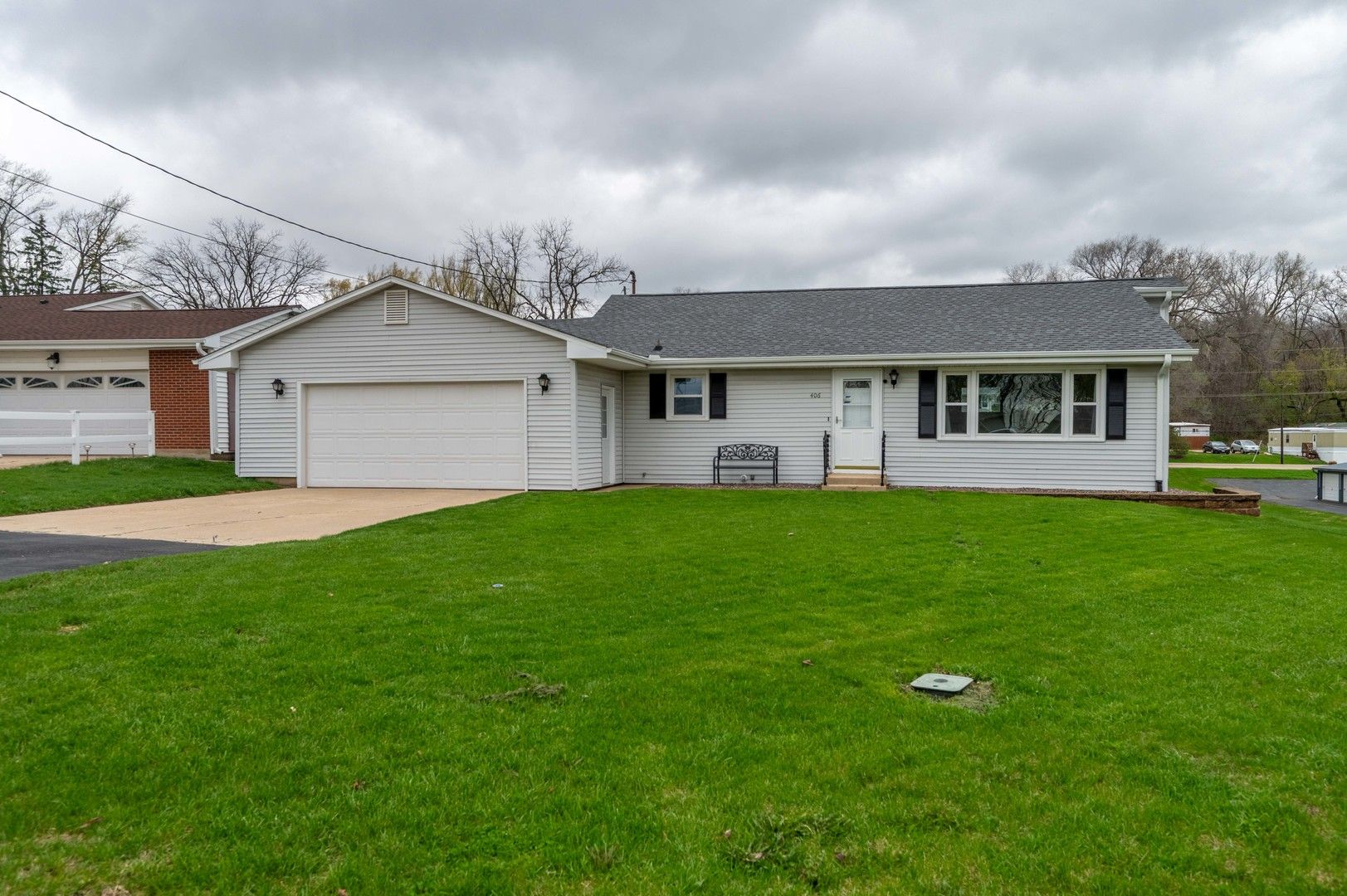 406 Williams Drive — Oregon, IL 61061