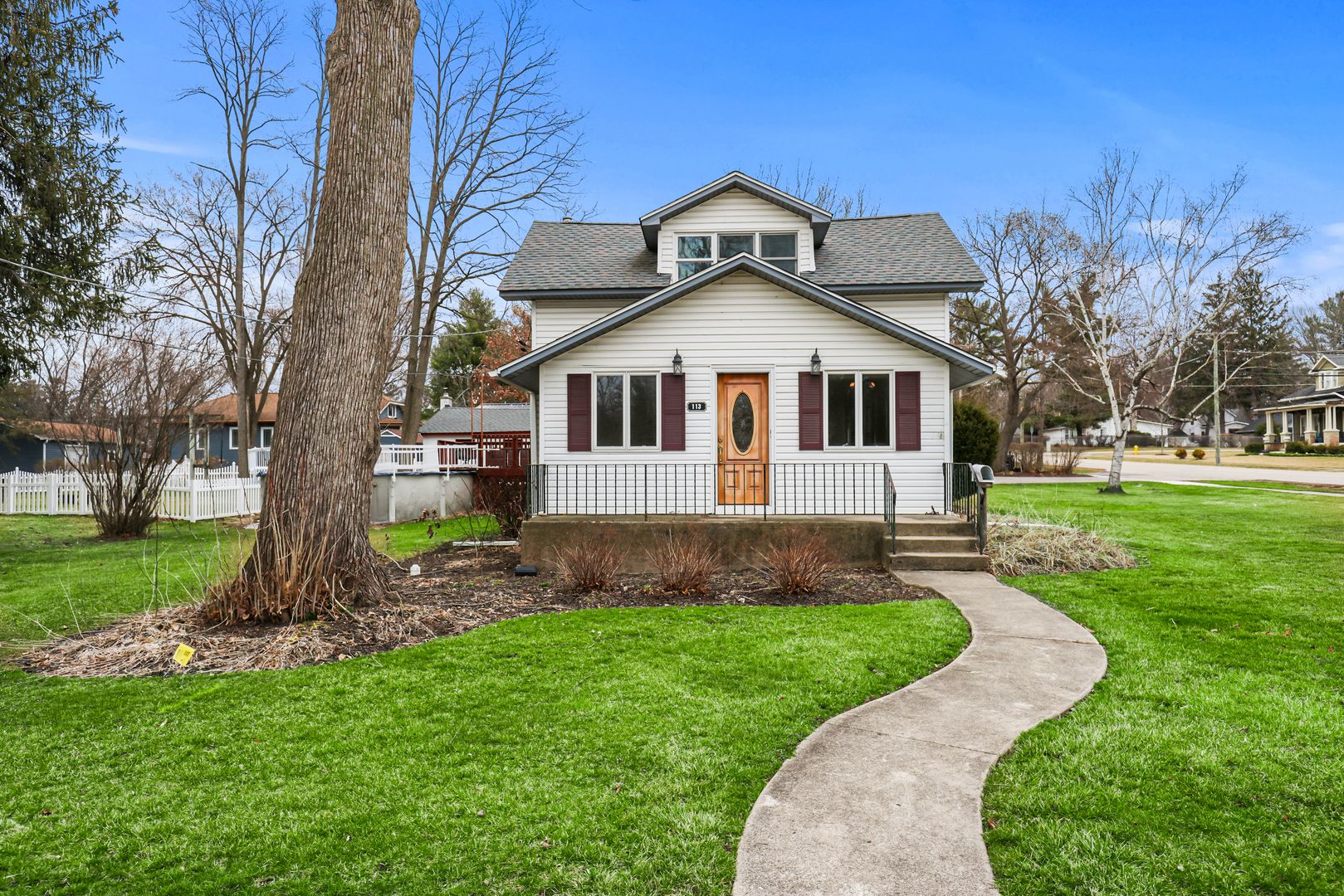 113 Gladys Avenue — Fox River Grove, IL 60021