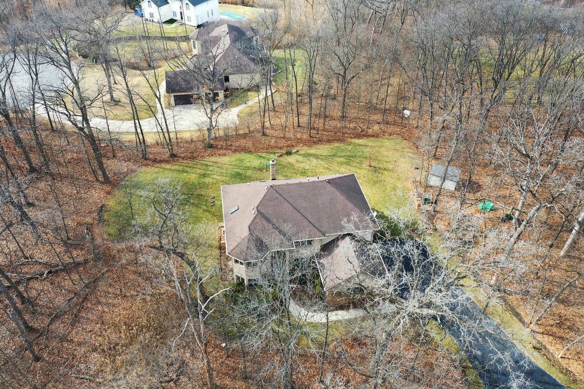 321 Royal Oak Drive, Steger, IL 60475