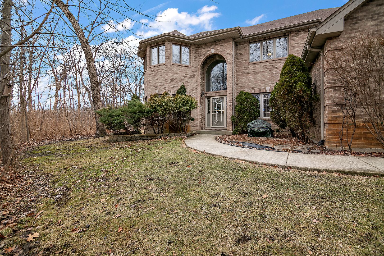 321 Royal Oak Drive — Steger, IL 60475