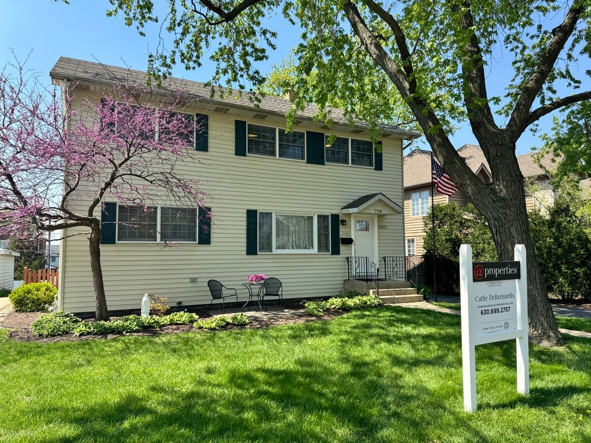 798 Linden Avenue, Elmhurst, IL 60126