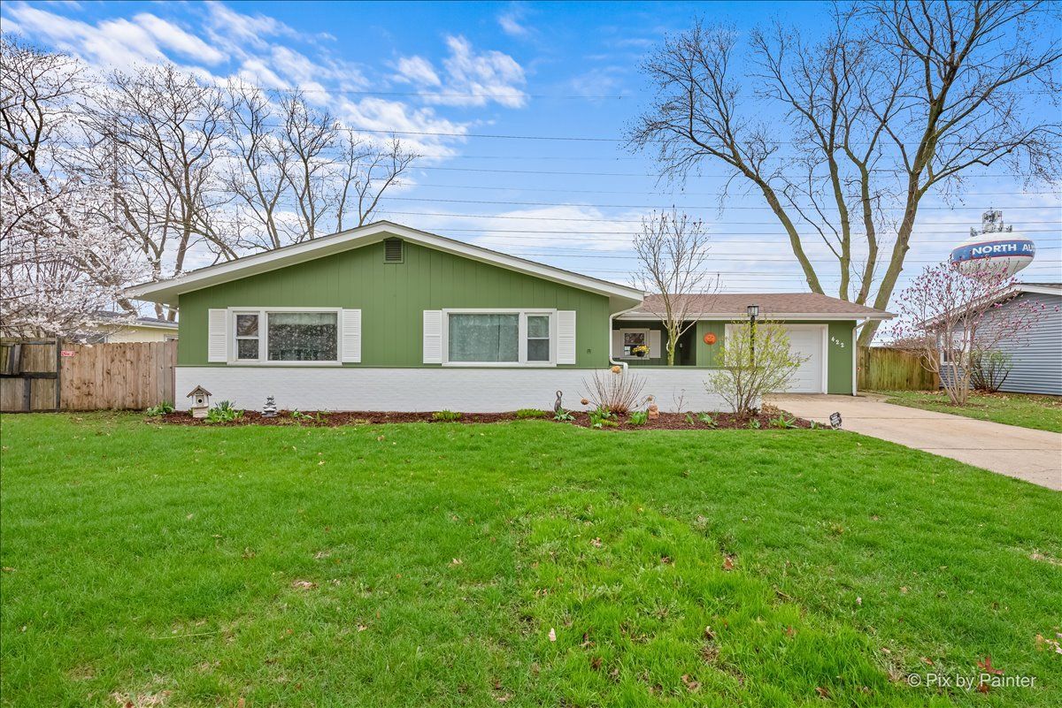 422 Princeton Drive, North Aurora, IL 60542
