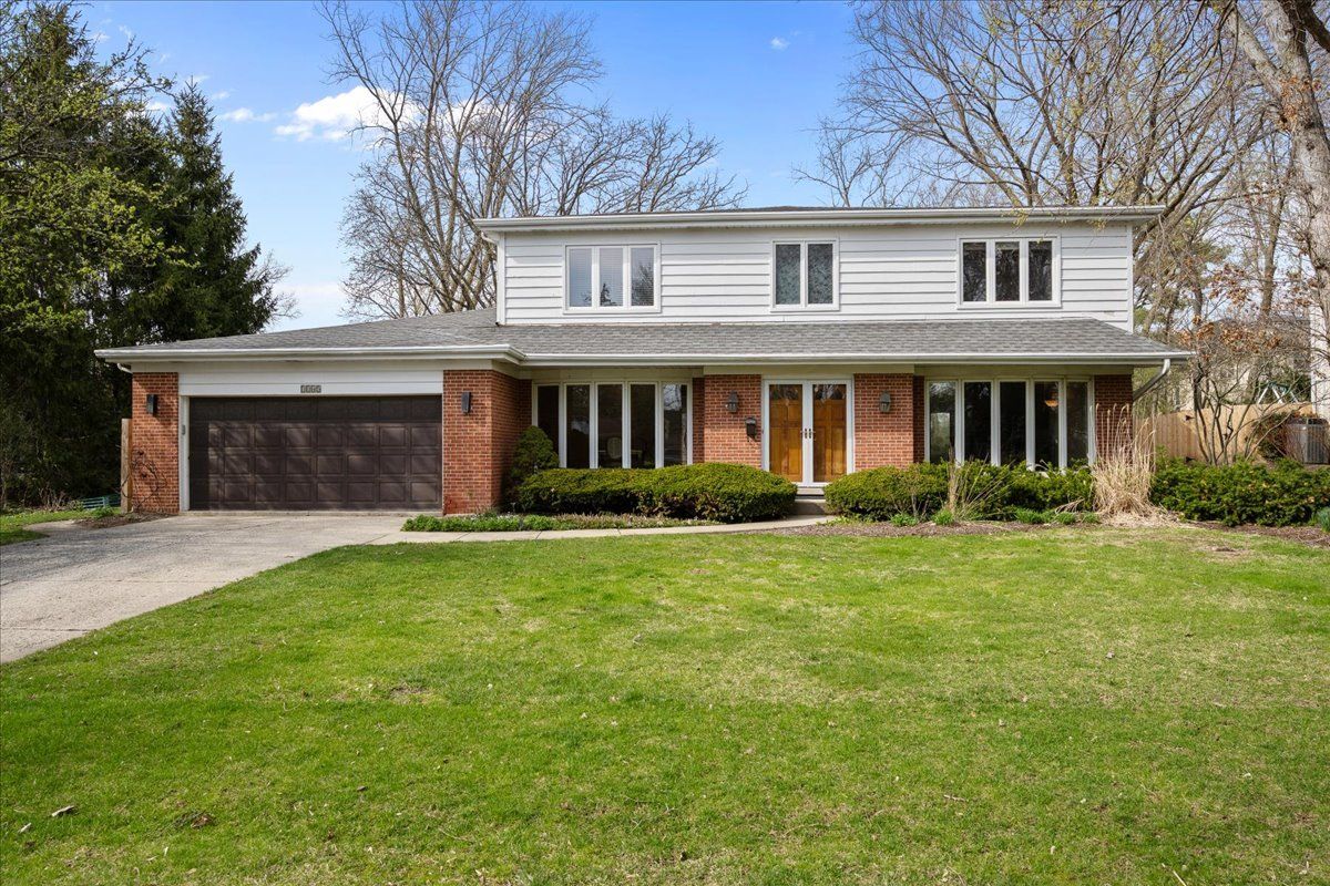 1145 Melvin Drive — Highland Park, IL 60035