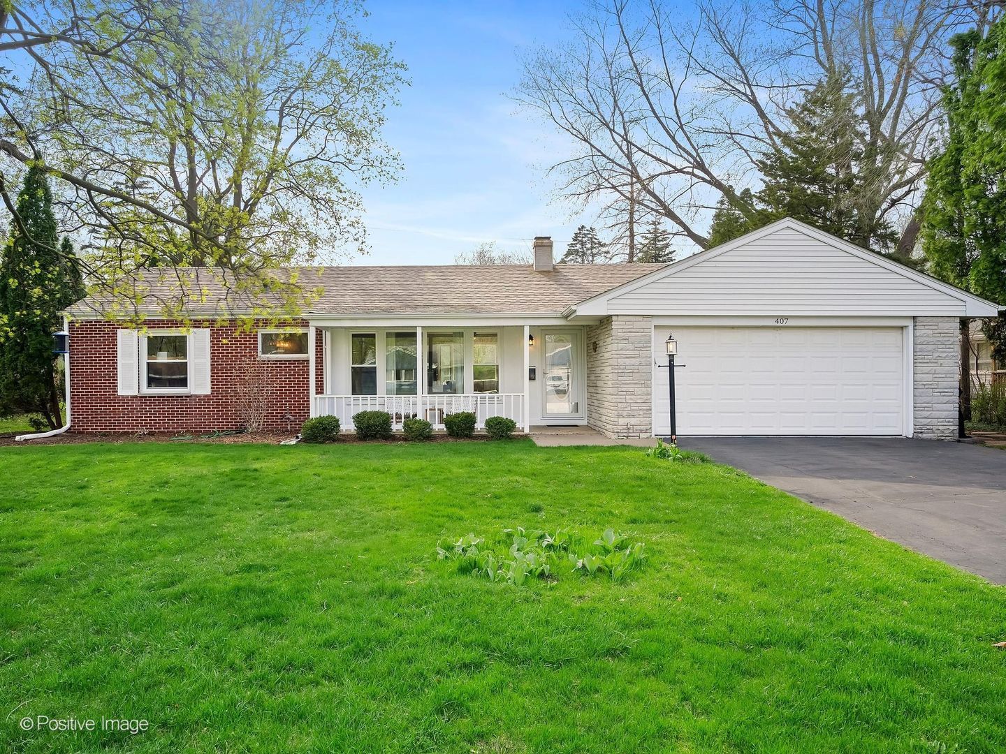 407 10th Court — St. Charles, IL 60174