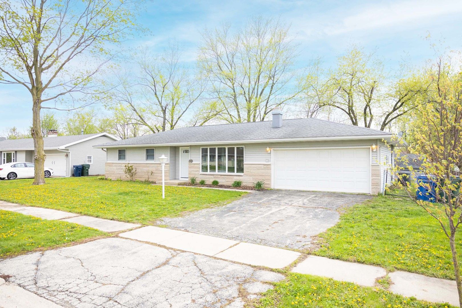 307 Illini Drive — Minooka, IL 60447
