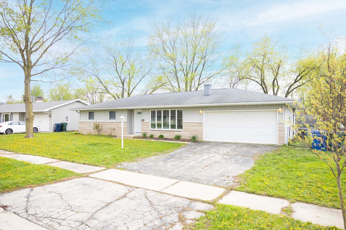307 Illini Drive, Minooka, IL 60447