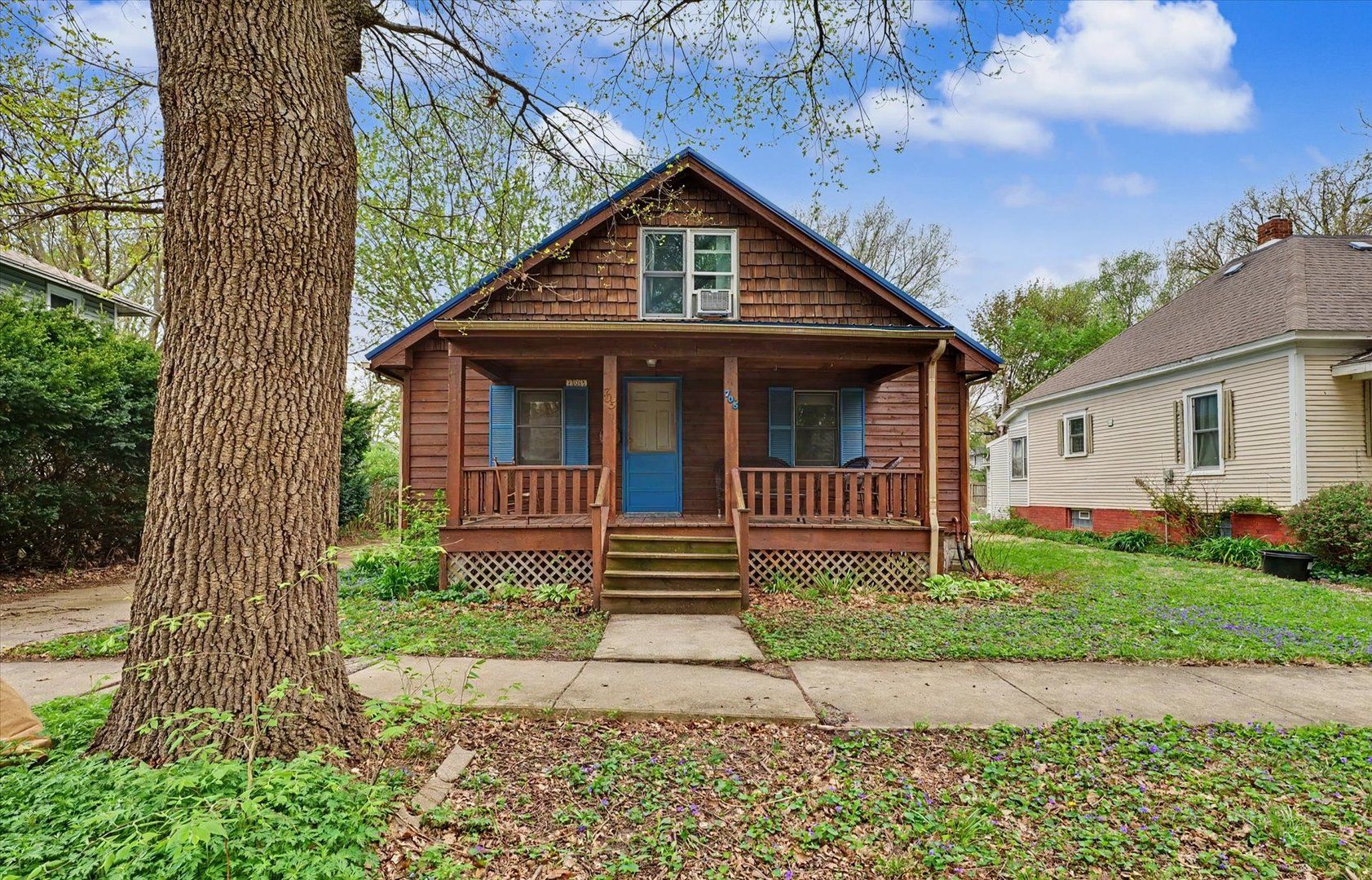 705 S Wabash Avenue — Urbana, IL 61801