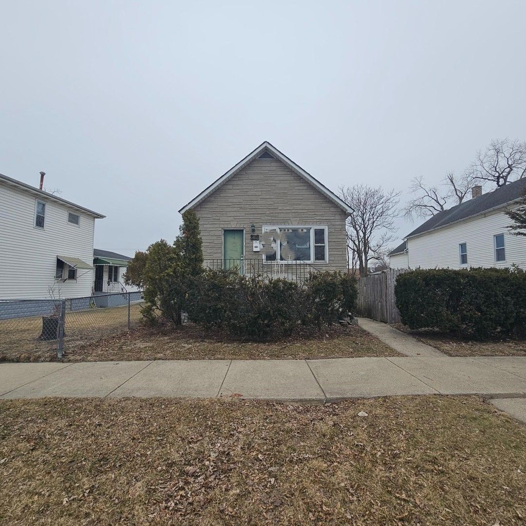422 GARFIELD Avenue — Calumet City, IL 60409