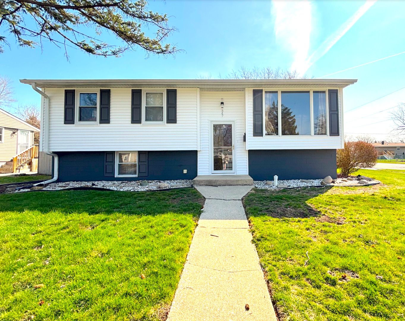 347 E Center Street — Glenwood, IL 60425