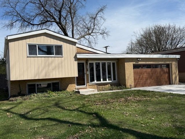 939 S Grace Street — Lombard, IL 60148