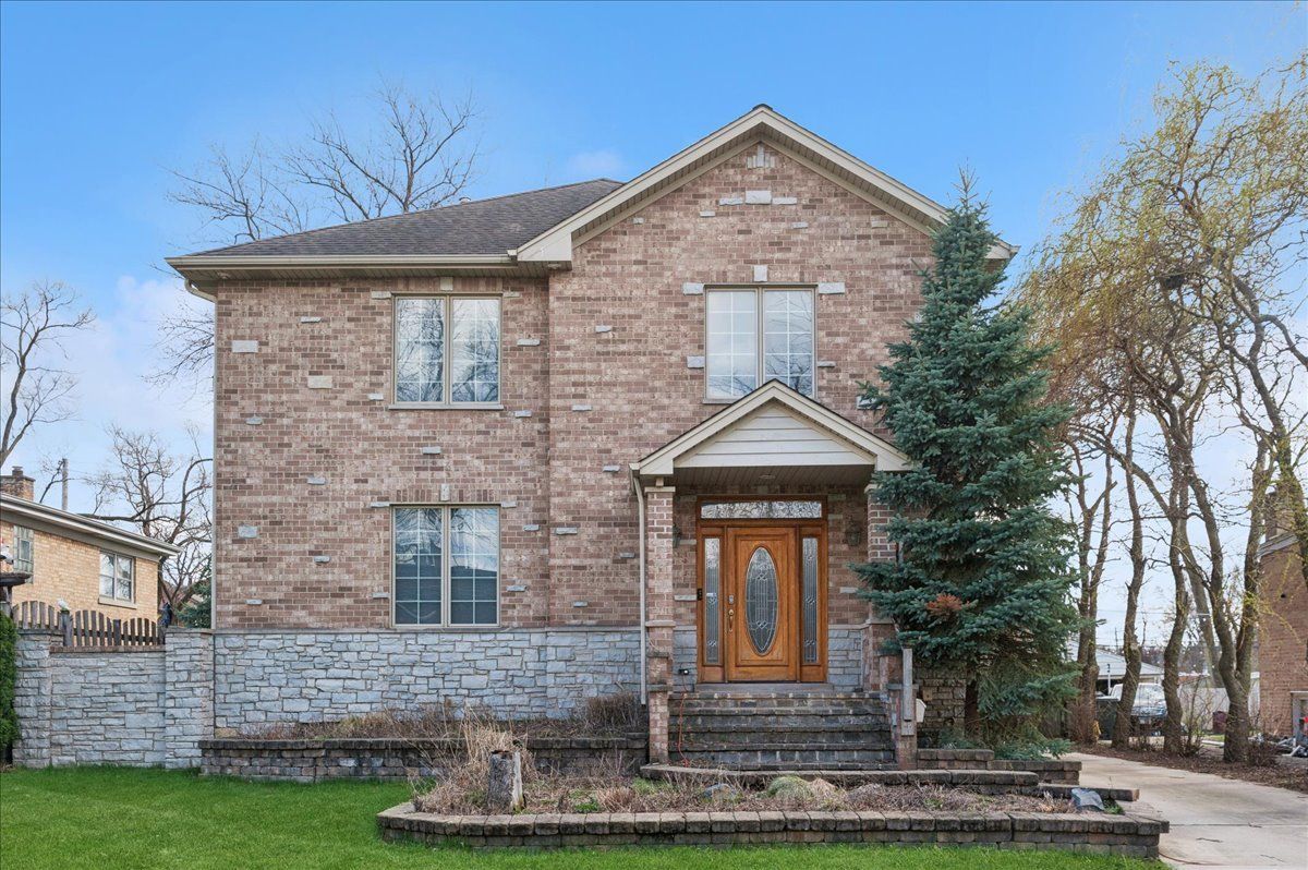 4549 E LARCH Avenue — Glenview, IL 60025