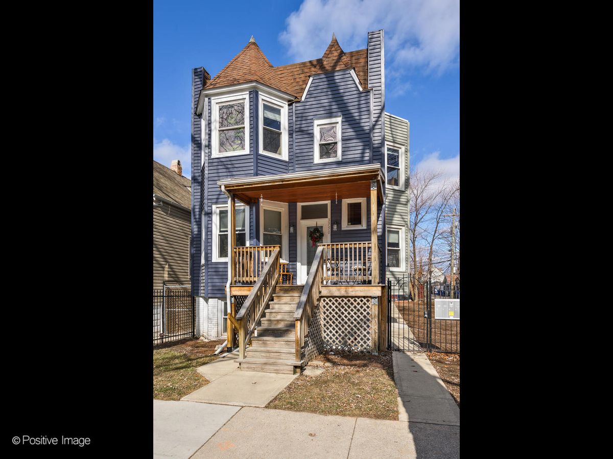 3750 Cortland Street, Chicago, IL 60647